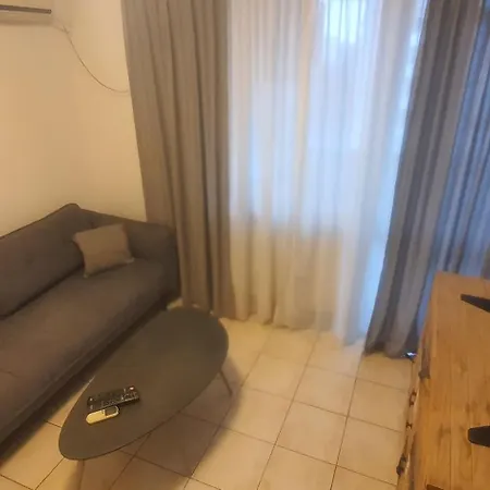 Apartment 2 Bedroom Oasis Bucharest
