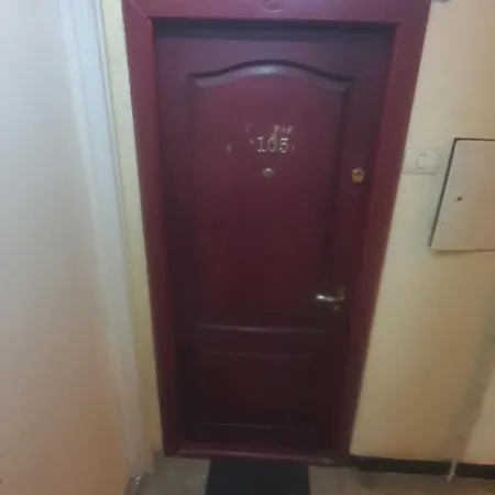 2 Bedroom Oasis Apartment *